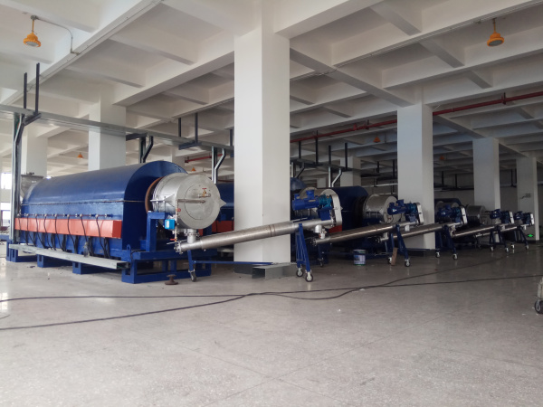 名稱(chēng)：焙燒電池負(fù)極材料，規(guī)格：?0.65x7.2米間接電加熱